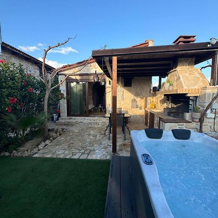 Studio Eleni - Oasis Holiday Houses Кокинос Пиргос Екстериор снимка