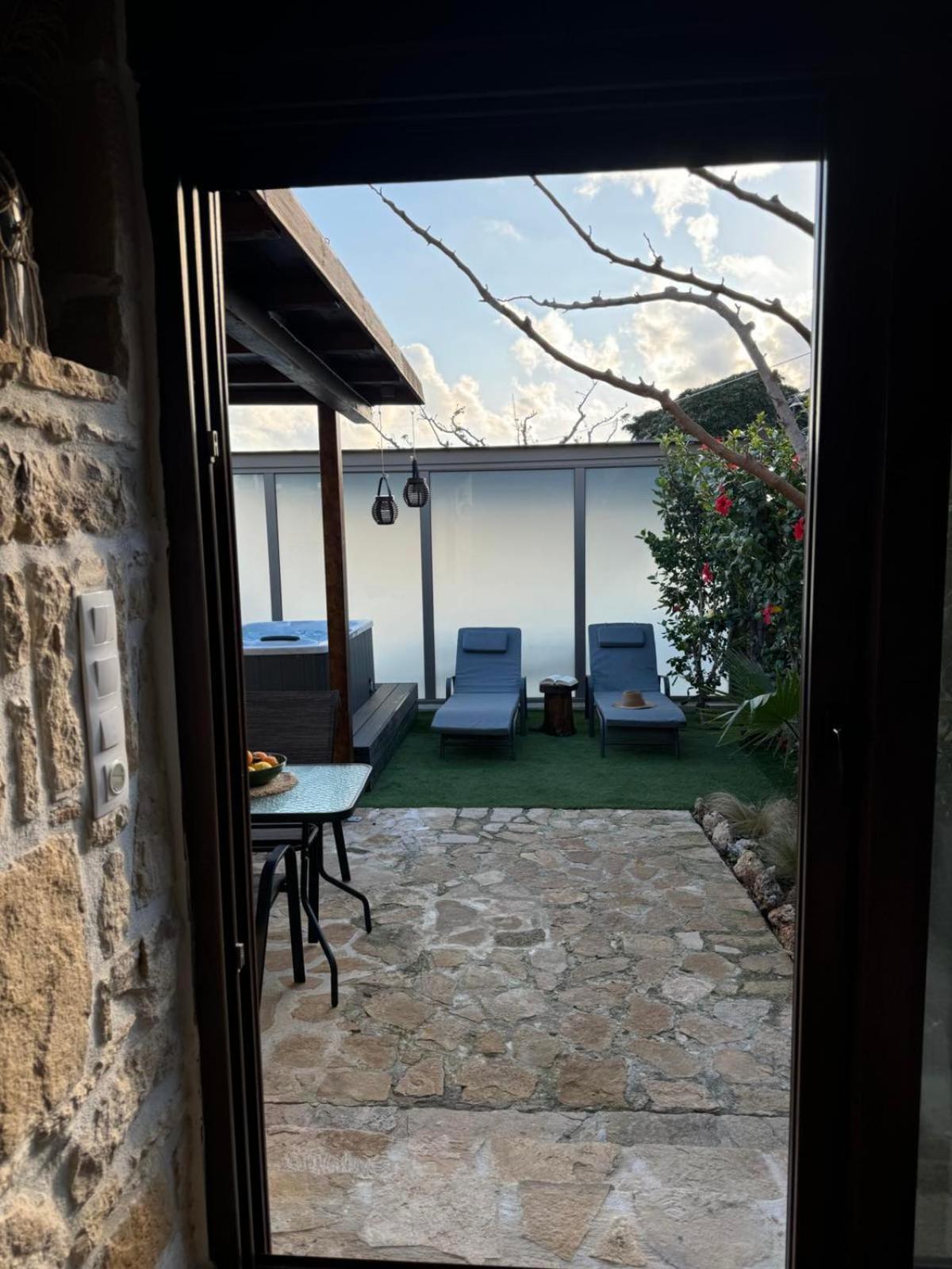 Studio Eleni - Oasis Holiday Houses Кокинос Пиргос Екстериор снимка