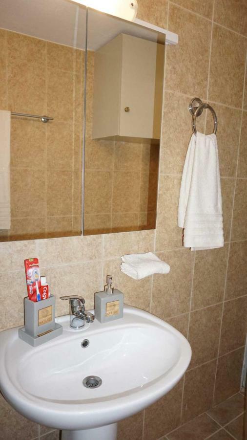 Studio Eleni - Oasis Holiday Houses Кокинос Пиргос Екстериор снимка