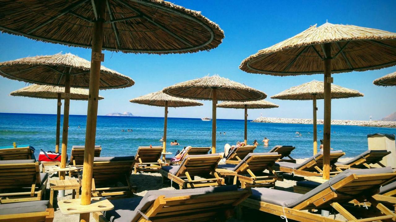 Studio Eleni - Oasis Holiday Houses Кокинос Пиргос Екстериор снимка